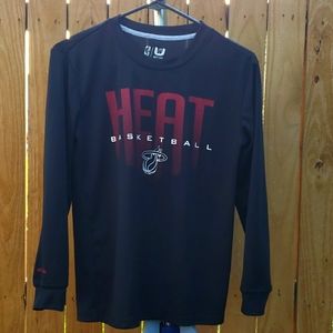EUC NBA Miami Heat Unk dry fit kids large
